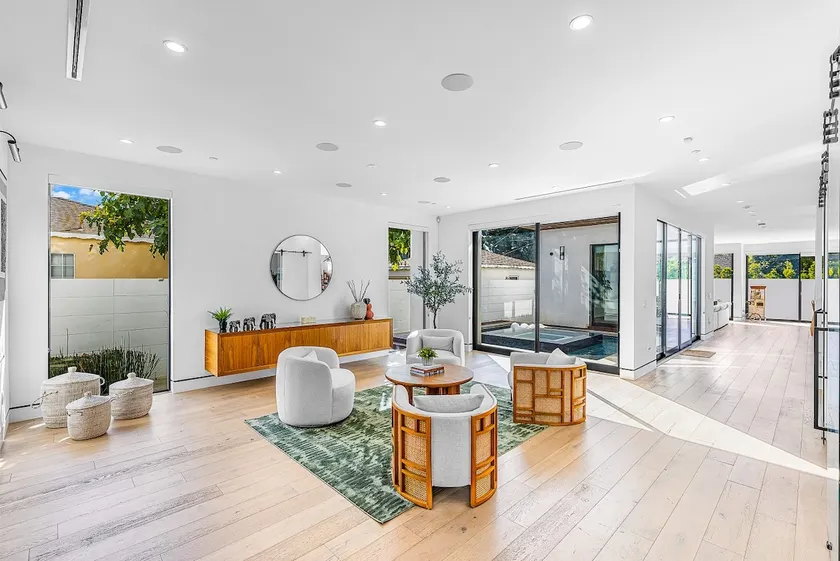 The Penmar Retreat in Los Angeles - Image 1
