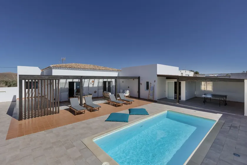 Maison de vacances 'Mayantigo' avec vue sur la montagne, piscine privée et Wi-Fi - Image 1