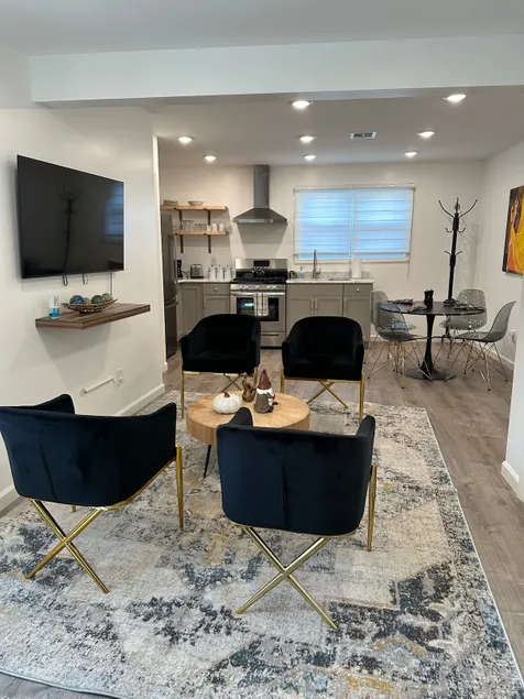 North Newark 1BR/1BA • Free Parking Included - Image 1