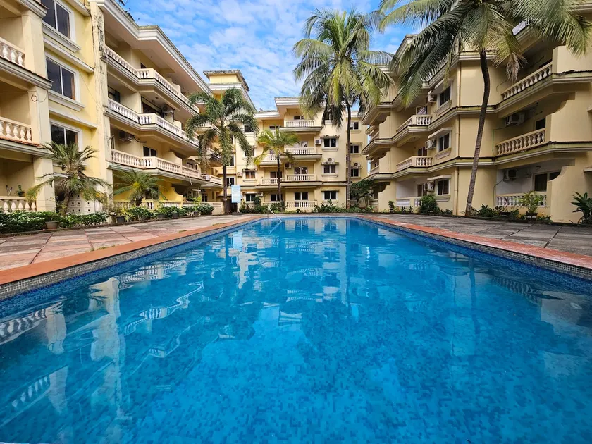 Bollywood Blockbuster 2BHK - 700m walk to beach - Image 1