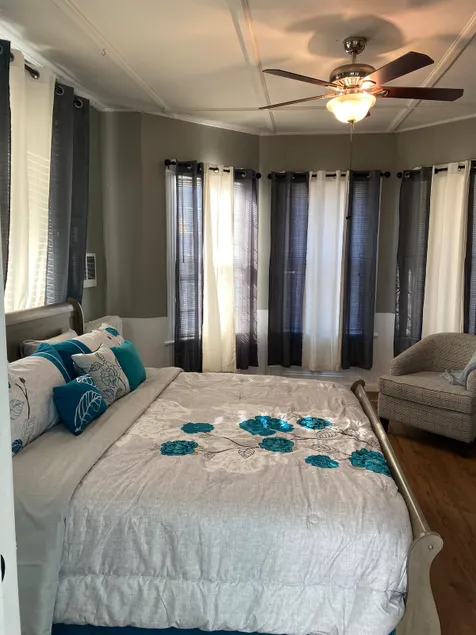 Classic king and queen suite - Image 1