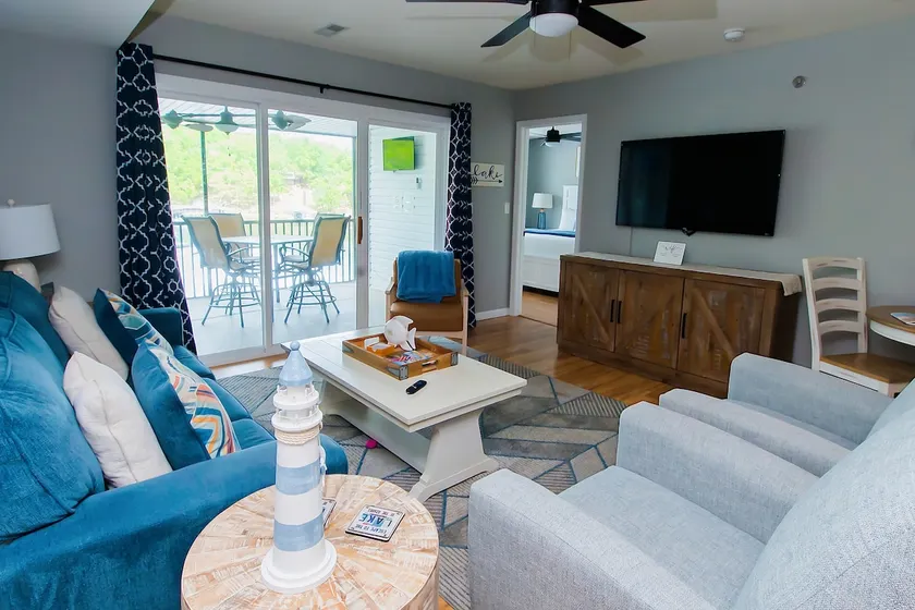 Clean 2BD 2BA Condo w Slip - 5 Minutes to Bagnell Dam!  Plus Pool & Swim Dock! - Image 1