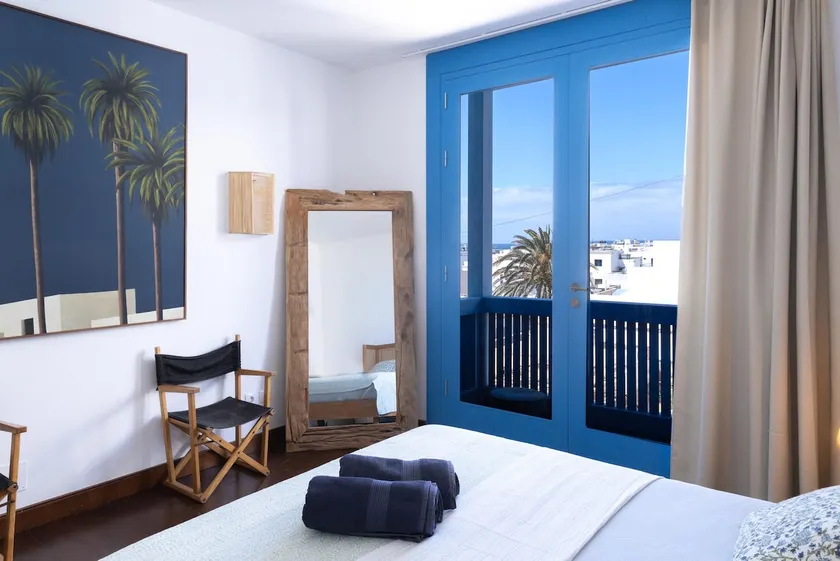 Casa Blue 50 meters from the sea, sea view room - Image 1