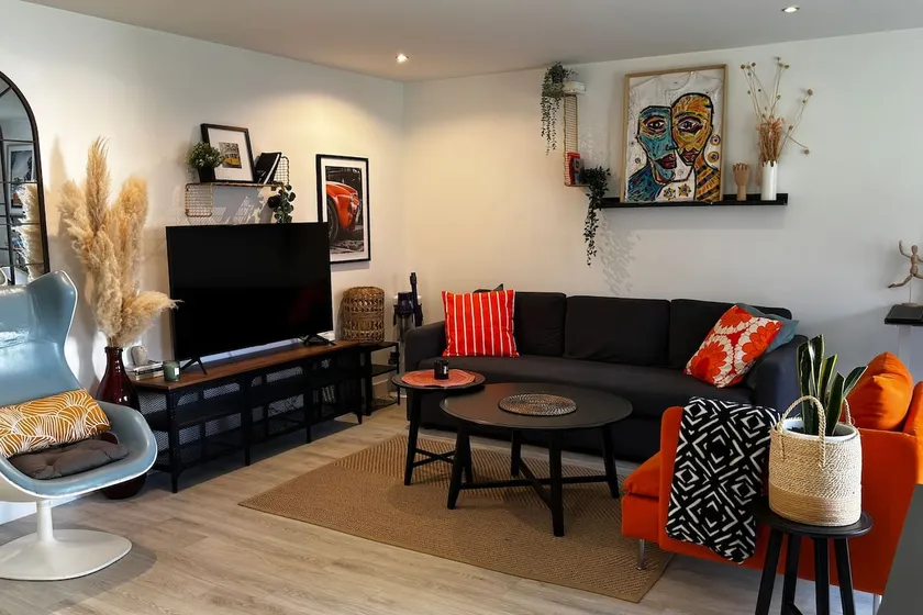 Le cosy avec climatisation, terrasse et parking privatif - Image 1