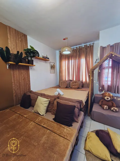 El Nissi Staycation, FAMILY CABIN, CONTEMPORARY CABIN, Enchanted Kingdom - Image 1