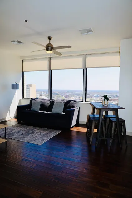 Farmhouse 1BR | World Cup | Parking Included - Image 1