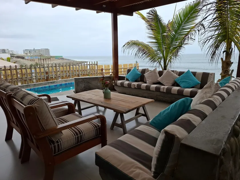 Unique Family House. Direct access to the beach. - Image 1
