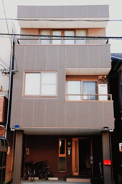 Xuan·Mingnan Private Villa with Parking for Three Cars, Two Bathrooms, and Two Toilets - Image 1