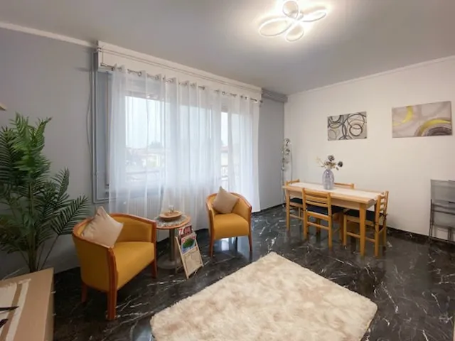 Stay Friuli – bright apartment for 6 in Pordenone - Image 1