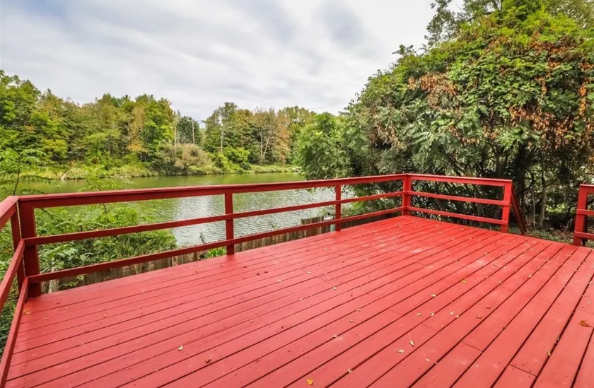 Delightfully Peaceful Riverside Retreat - Image 1