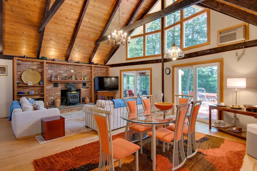 Waterfront Lake Arrowhead Cabin w/ Dock & Fire Pit - Image 1