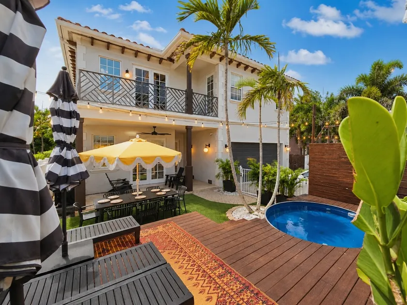 • Tarpon River House • Heat Optional Pool - Image 1