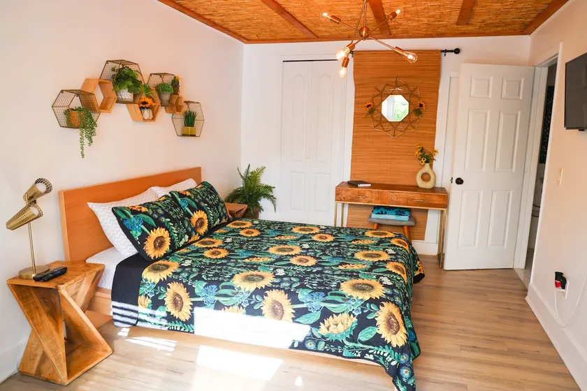 Sunflower Suite at Bliss House - Image 1