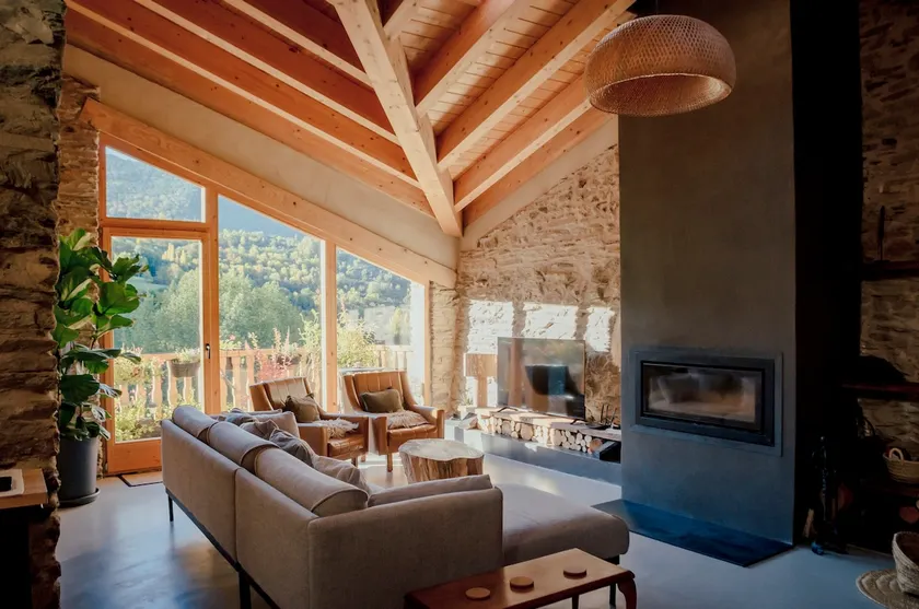 Spectacular Mountain Chalet Pyrenees - Image 1