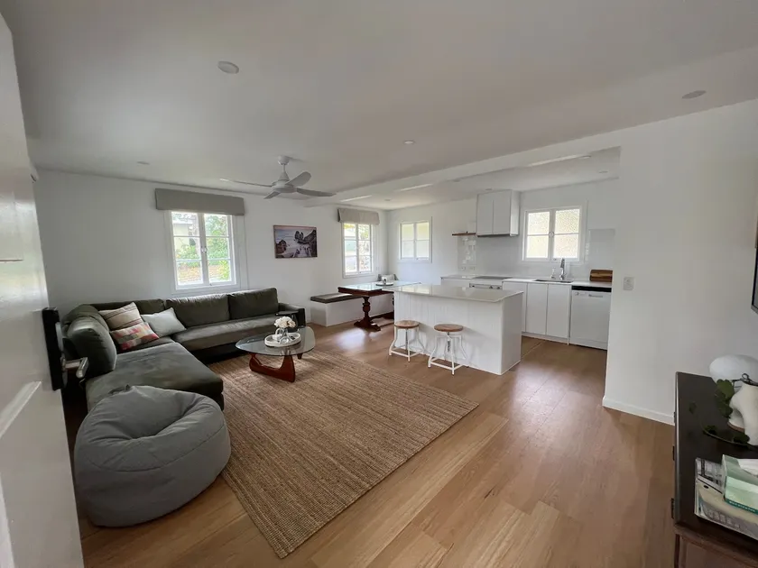 Casa Mama at Moffat Beach - Image 1