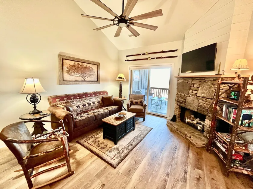 Sunrise Summit - Mountain Modern Condo + Views! - Image 1