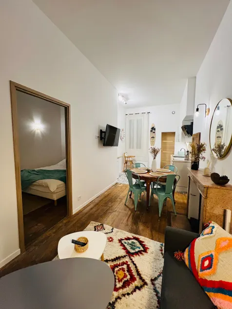 Cozy 2-room apartment – right in the heart of Dijon - Image 1