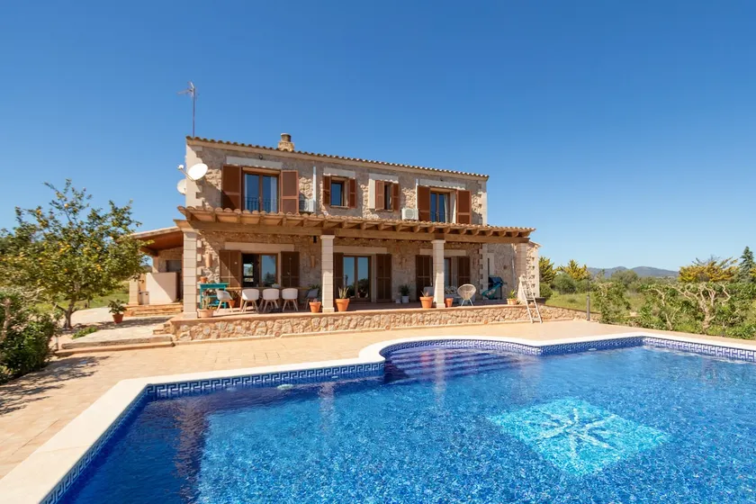 Idyllic nature finca with sea view & pool - Image 1