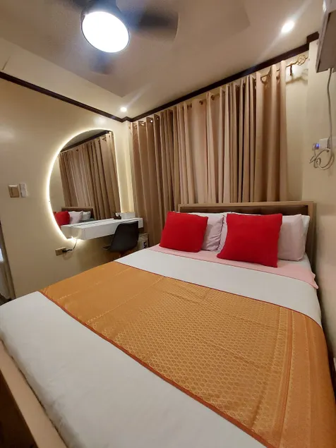 Casita de Reina (Stylish 1-Bedroom Small House) - Image 1