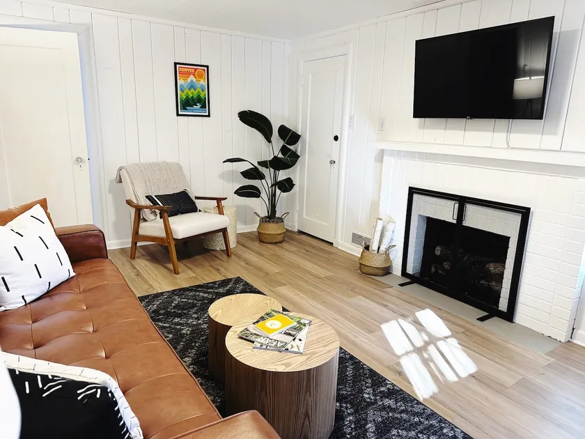 Berkeley Beauty with hot tub + 2 king beds - Image 1