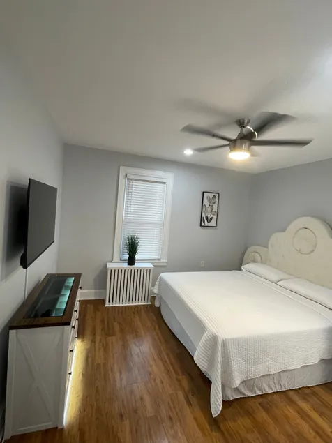 Newly Remodeled Great Amenities - Image 1