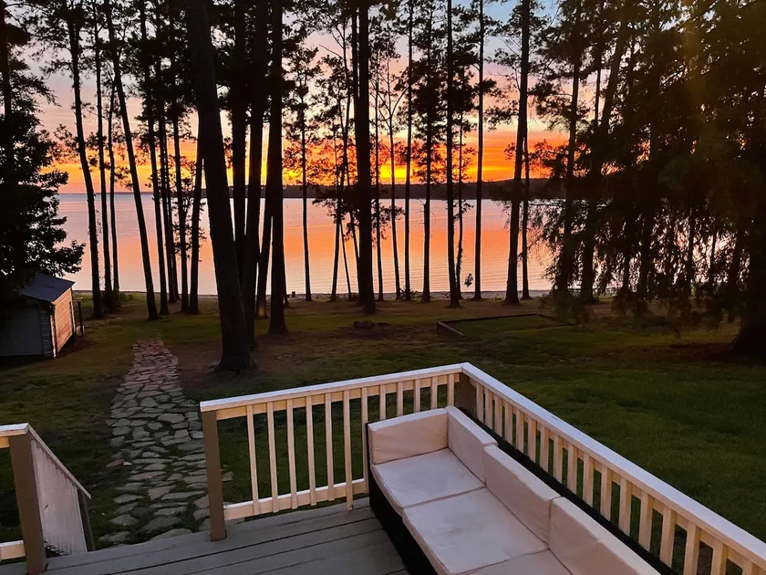 Sovepladser 26 .... Waterfront Lakehouse på Lake Ray Rayburn. Utrolig udsigt! - Image 1