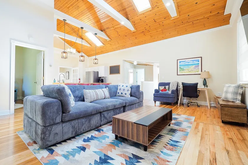 Schoolhouse- Fenced Yard & Pet Friendly, Game Room - Image 1