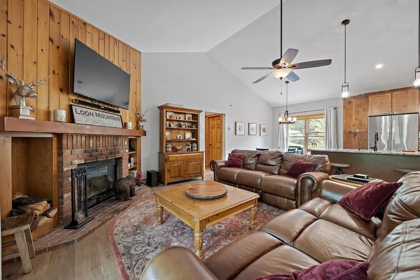Booking Fall Foliage and Ski Trips @ Loon Mt! - Image 1