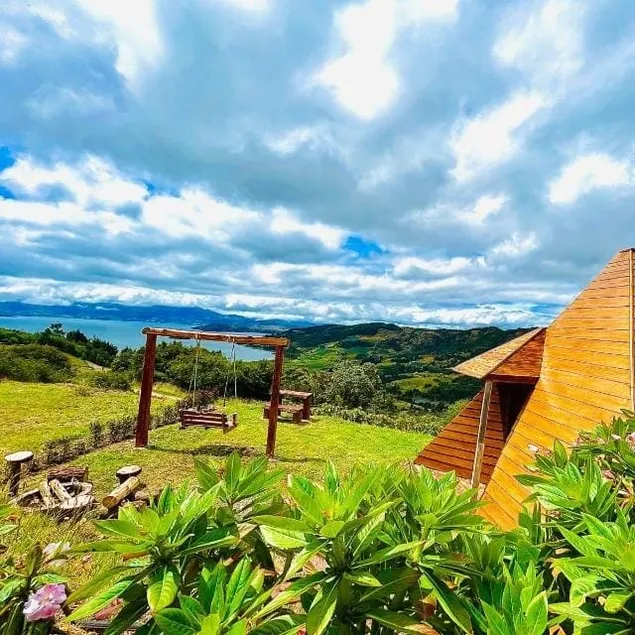 campfire included wifi view of Laguna de Tota. - Image 1
