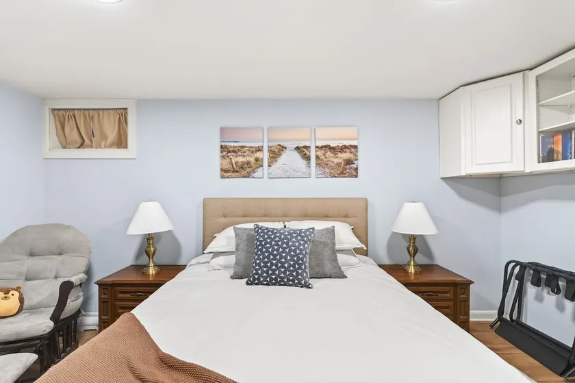 Cozy, spacious basement apartment near JMU - Image 1