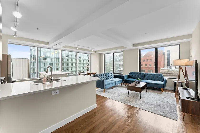 Spacious 2BR 2BA Condo |Boston Downtown - Image 1