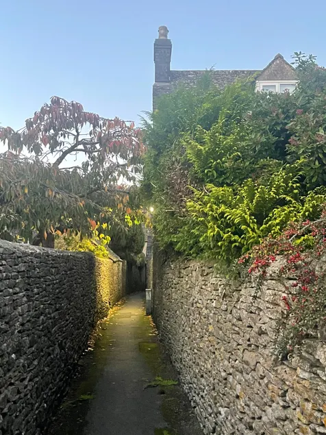 Pretty Detached cottage Stow on the Wold Cotswolds - Image 1
