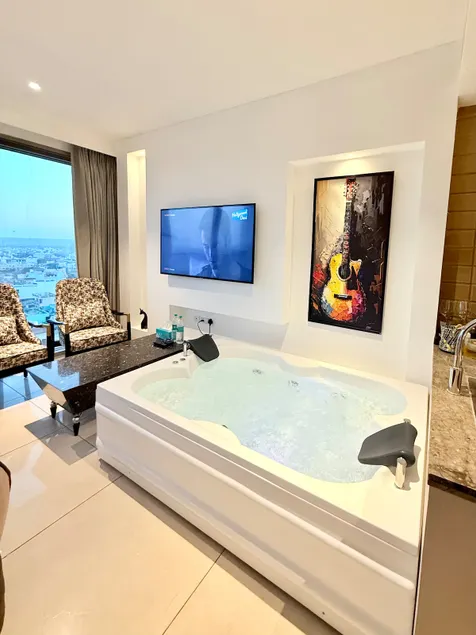 High Luxury jacuzzi Studios Key2 - Image 1