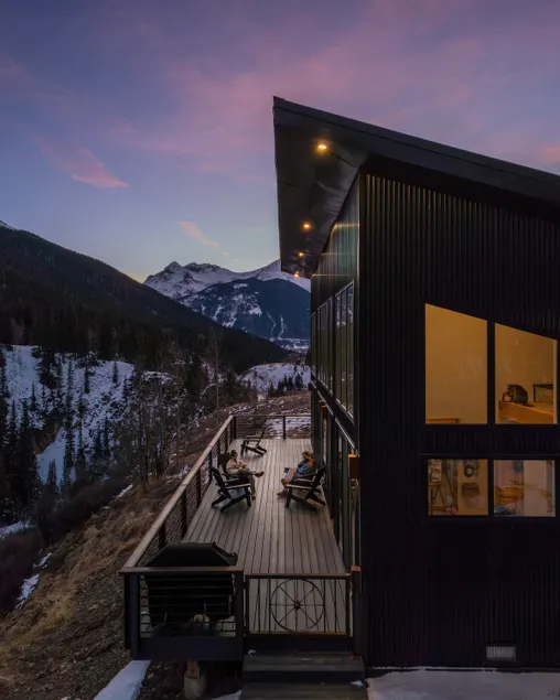Elevated Living Mountain Retreat - Image 1