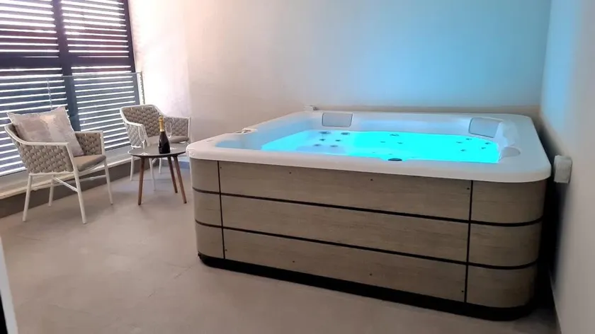 Luxury apartment Aria with jacuzzi near Split - Image 1