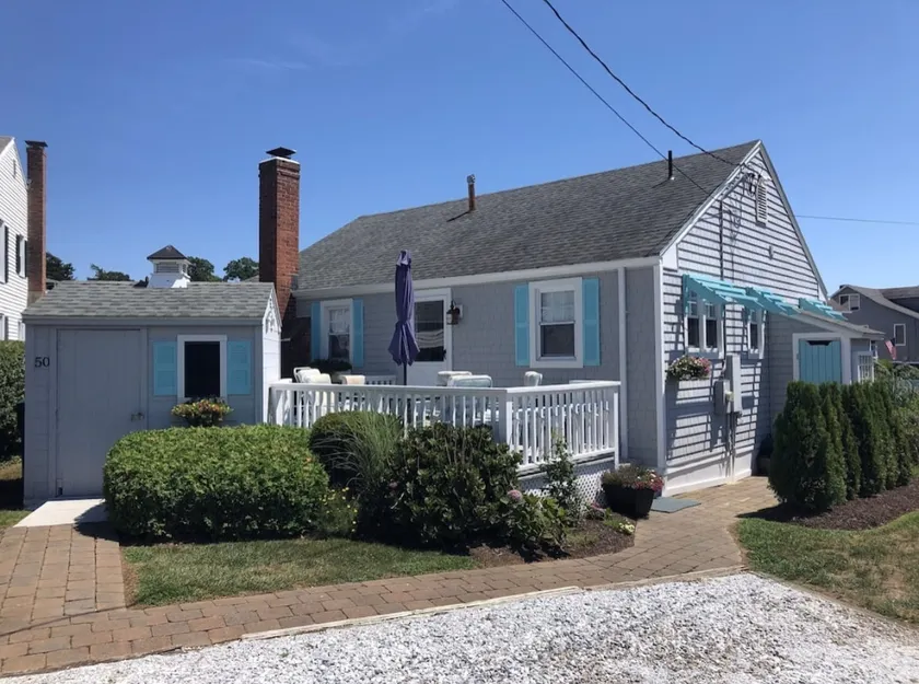 Classic Beach House - Image 1