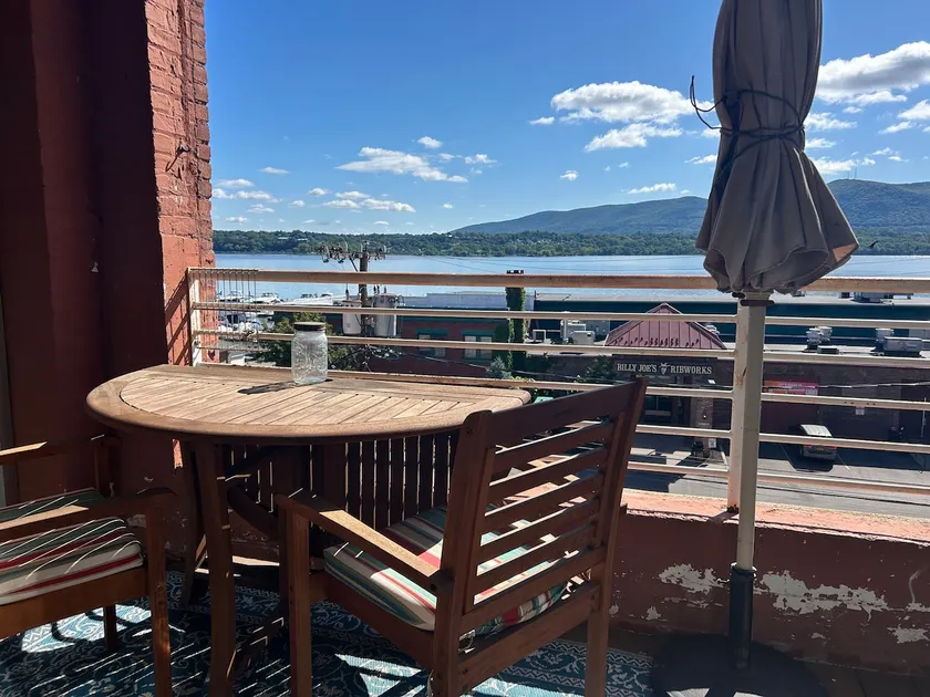 Majestic Views from a Luxury Riverfront Loft! - Image 1