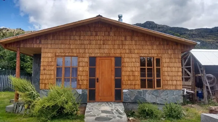 Cabin in Puerto Río Tranquilo. - Image 1