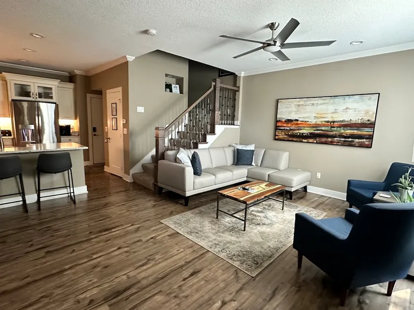 Luxury perfect for work or play! - Image 1
