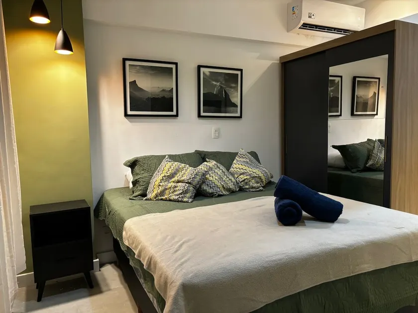 Modern loft in the Botanical Garden - Image 1