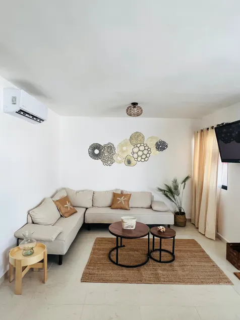 Riviera del Mar Tower - Image 1