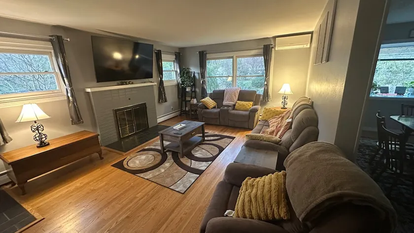 Boalsburg house 5 miles from PSU & Beaver Stadium. - Image 1