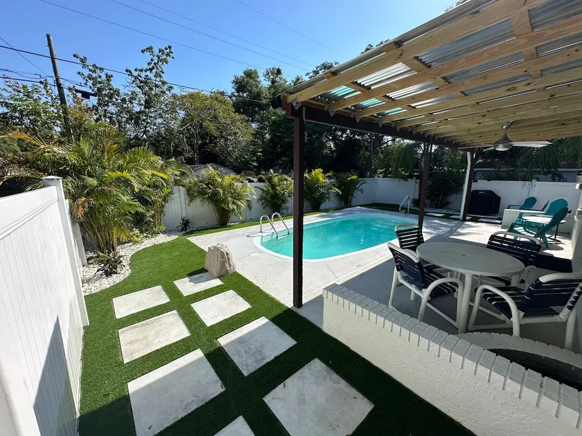 Private pool, Golf Cart, Completely Renovated! - Image 1