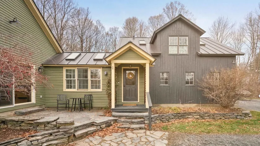 Newly Renovated 4-BR Country Retreat 5-Min to Okem - Image 1