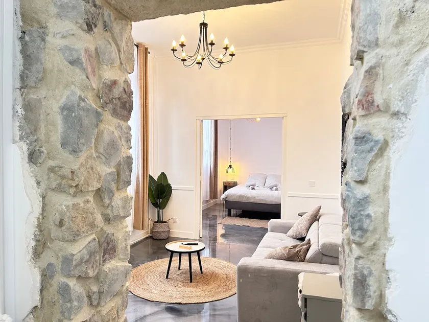 Elegant*Style*Design & Decor - Image 1