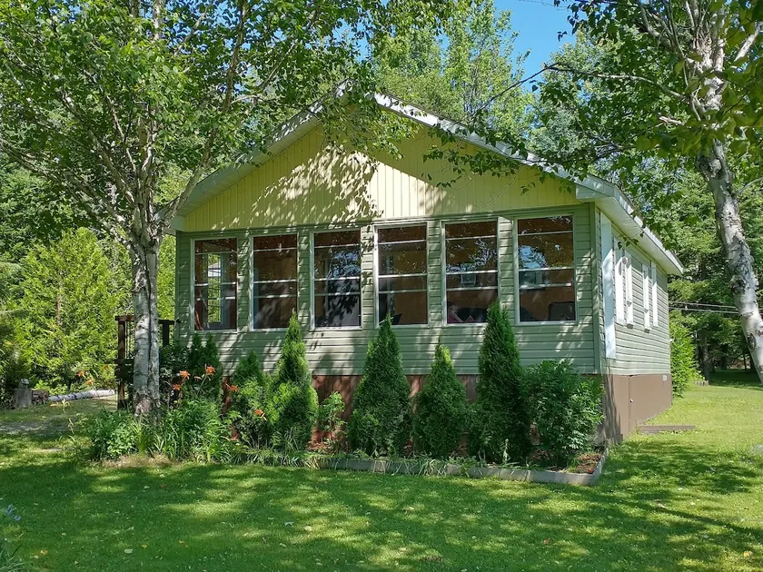 Baptiste Chalet - Image 1