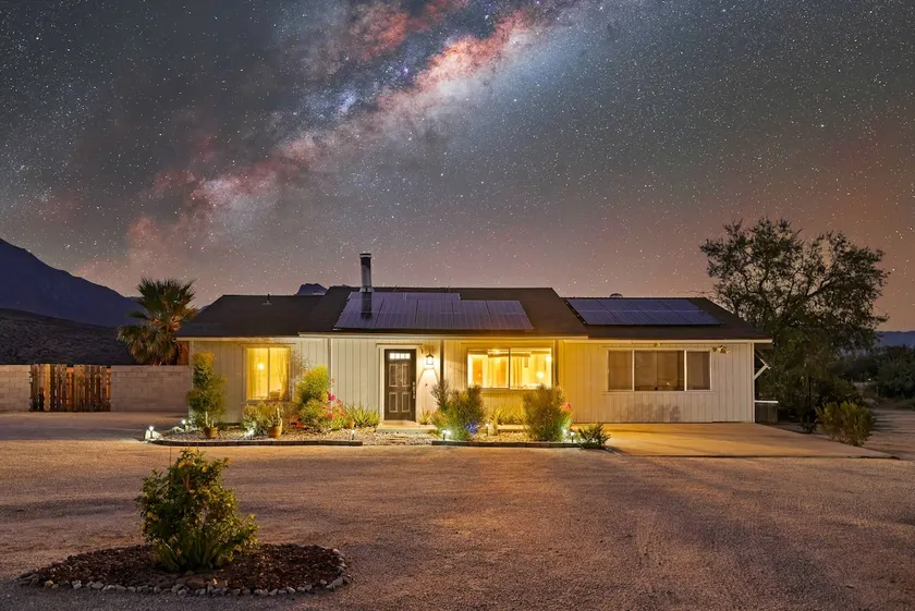 Perfect Desert Getaway! - Image 1