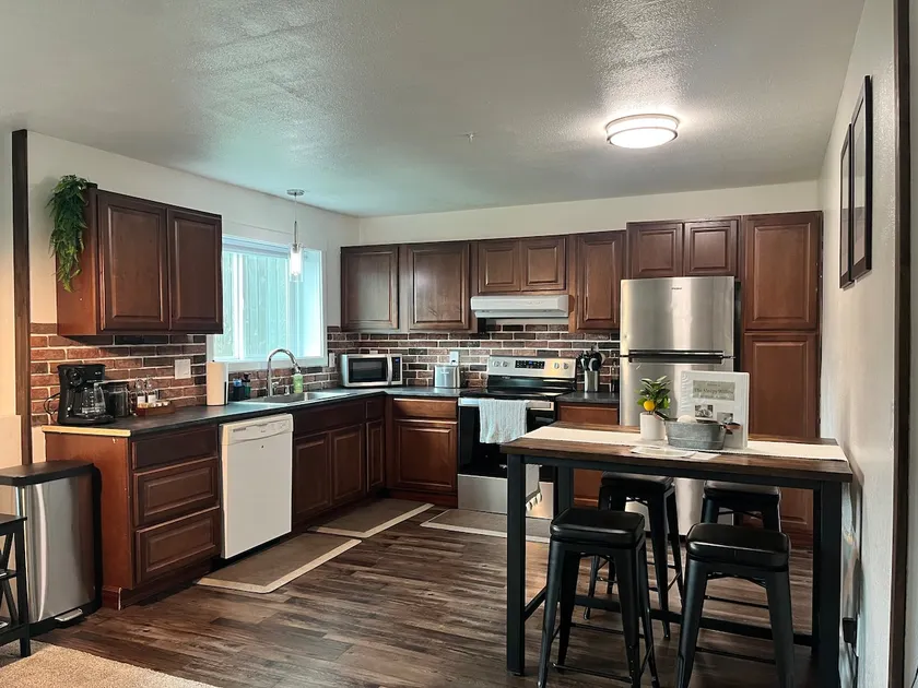 Modern Flat in Perfect Location - Image 1