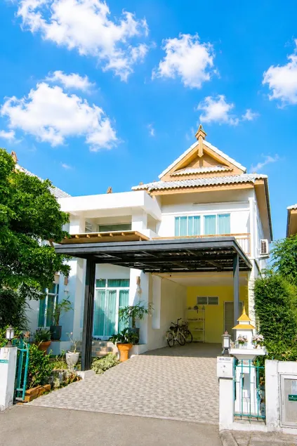 Amphawan - Image 1