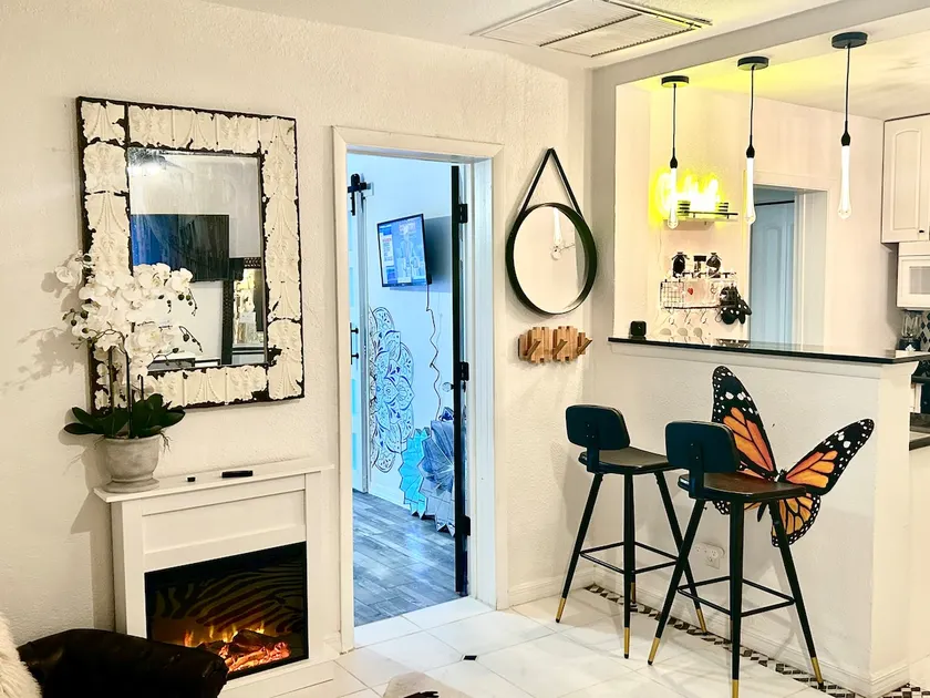 Downtown Safety Harbor, steps from restaurants! - Image 1